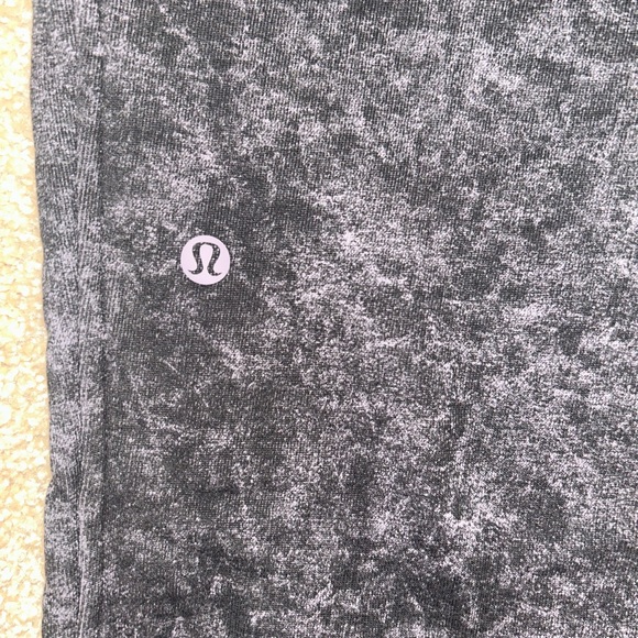 Lululemon Athletica Scuba High-Rise Jogger | Color: Purple & Black Pattern | 8 - Picture 5 of 8